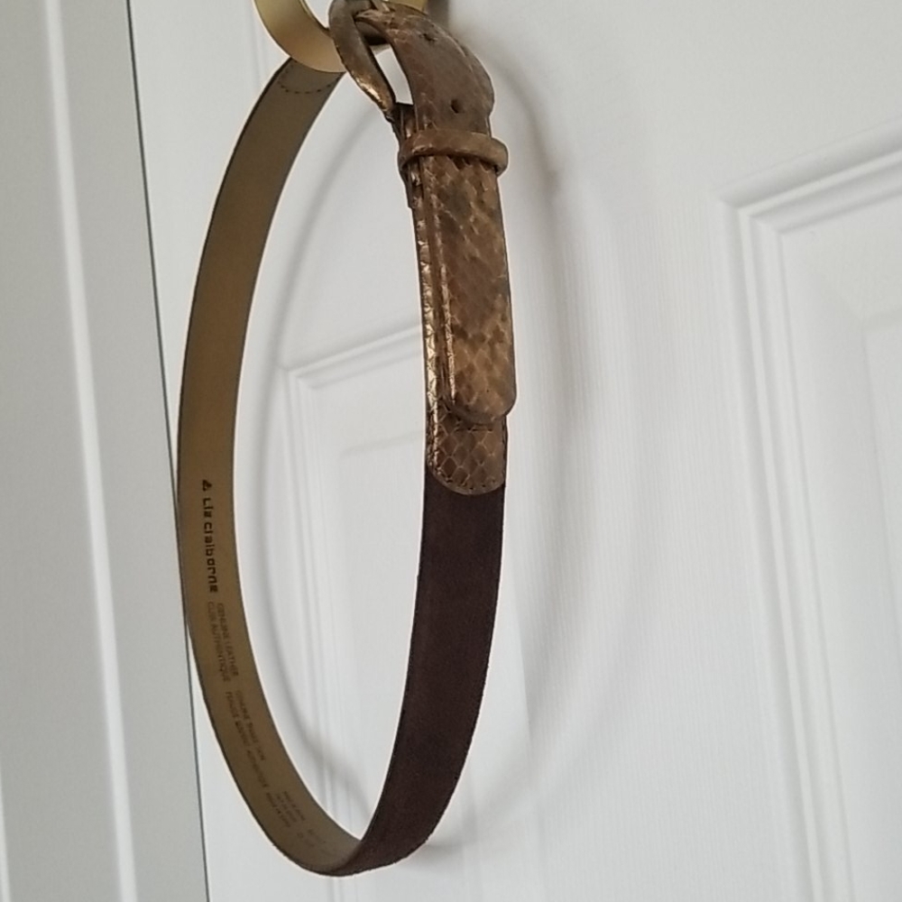 SOLD Liz Claiborne genuine leather belt.
